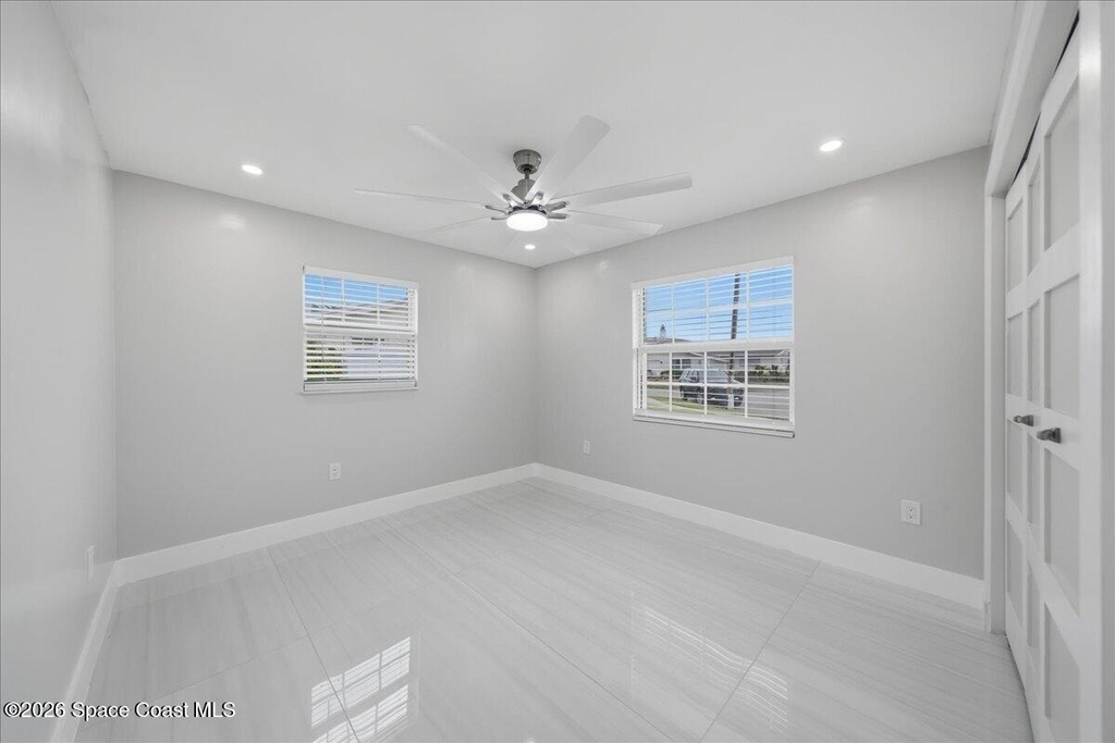 415 Island Drive - Photo 25