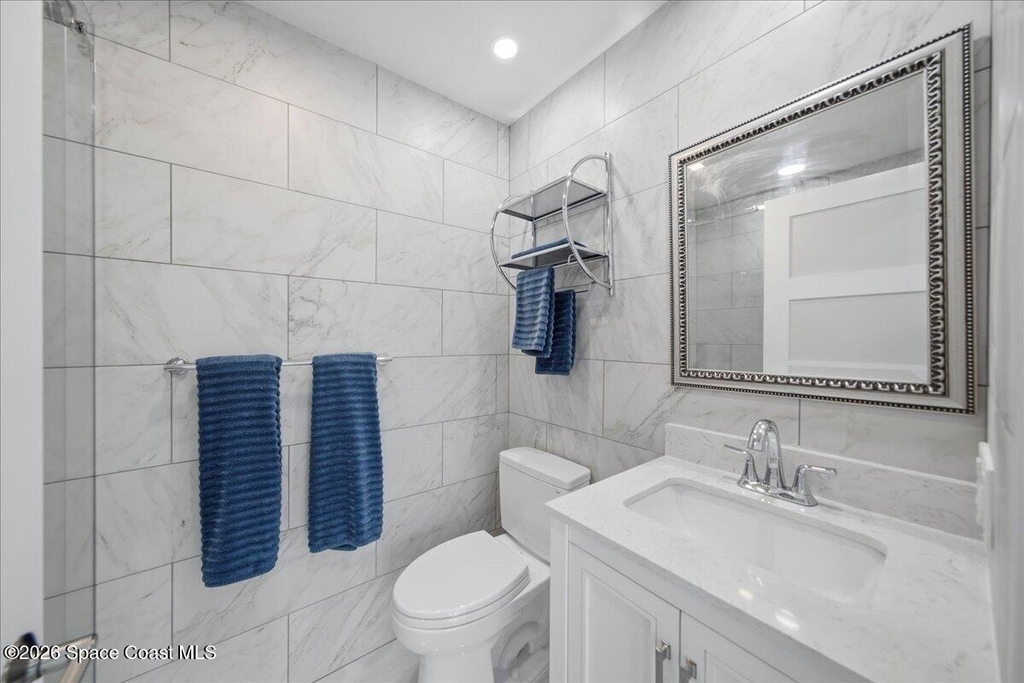 415 Island Drive - Photo 36