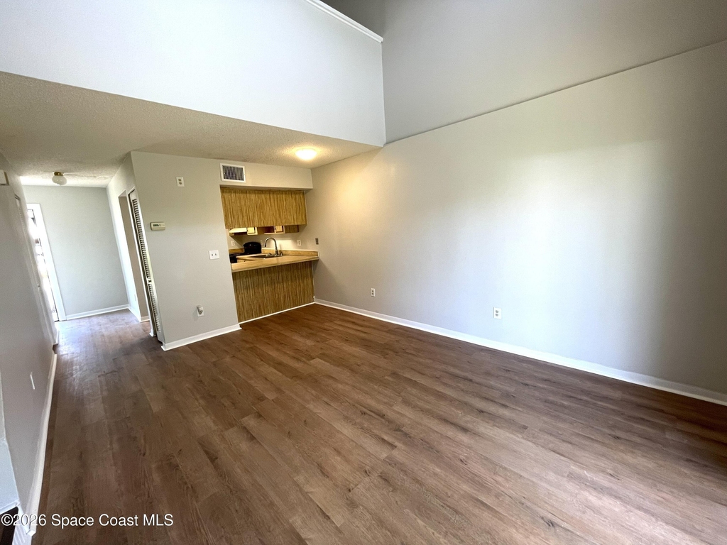 1448 Croftwood Drive - Photo 5