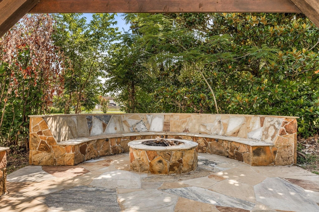 215 Caleta Circle - Photo 38
