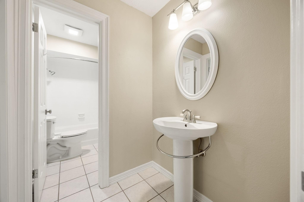 215 Caleta Circle - Photo 31