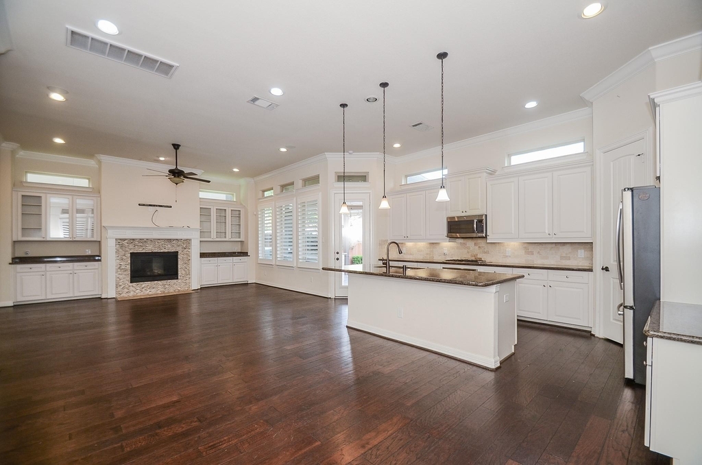 13216 Dartmoor Terrace Drive - Photo 4