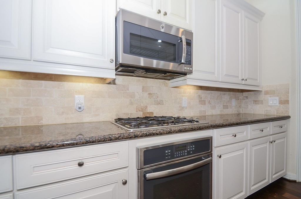 13216 Dartmoor Terrace Drive - Photo 7