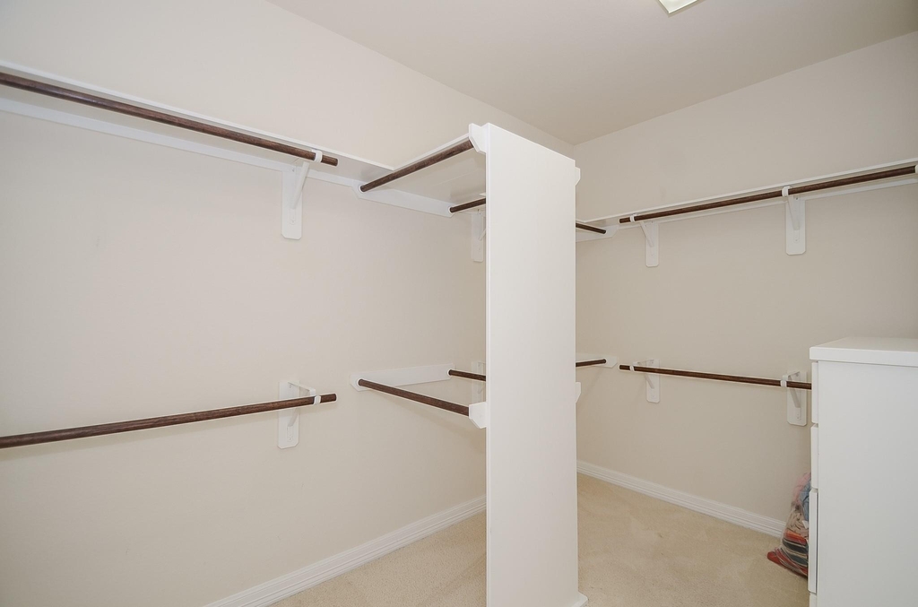 13216 Dartmoor Terrace Drive - Photo 17