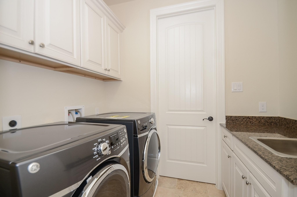 13216 Dartmoor Terrace Drive - Photo 19