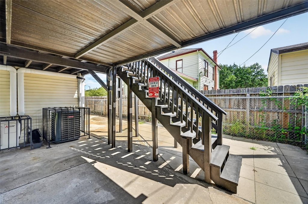 210 W 13th Street - Photo 33