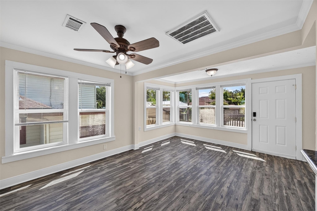 210 W 13th Street - Photo 12