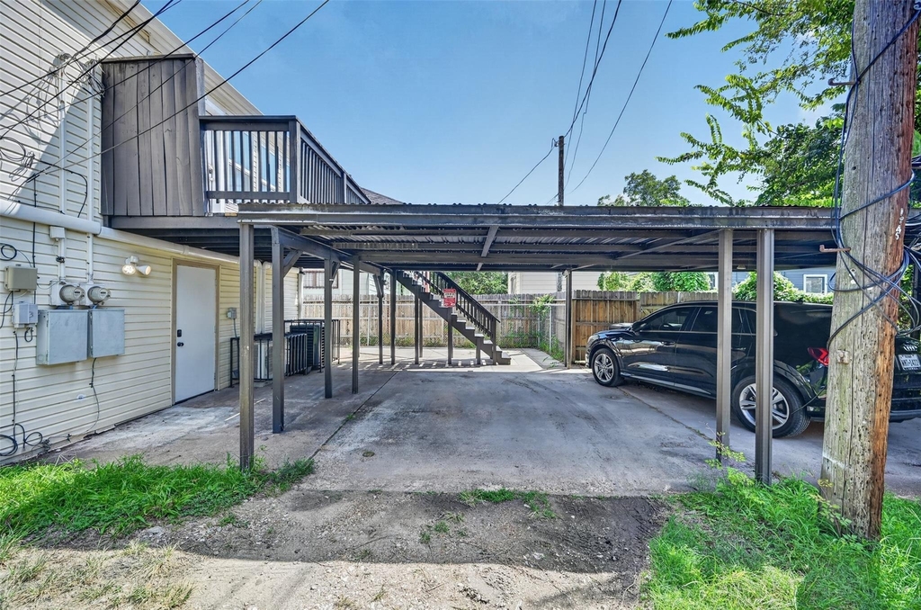 210 W 13th Street - Photo 32