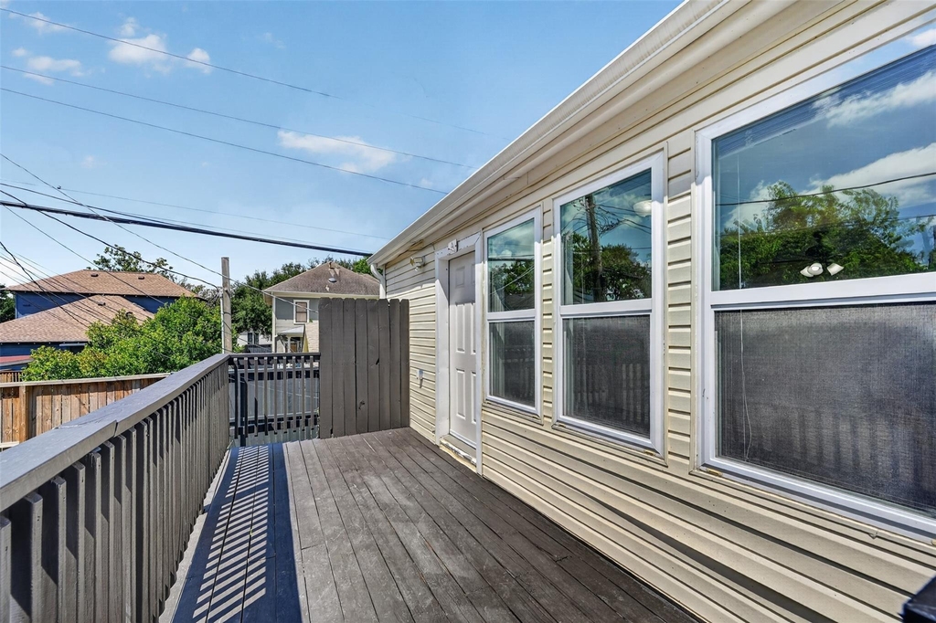 210 W 13th Street - Photo 5