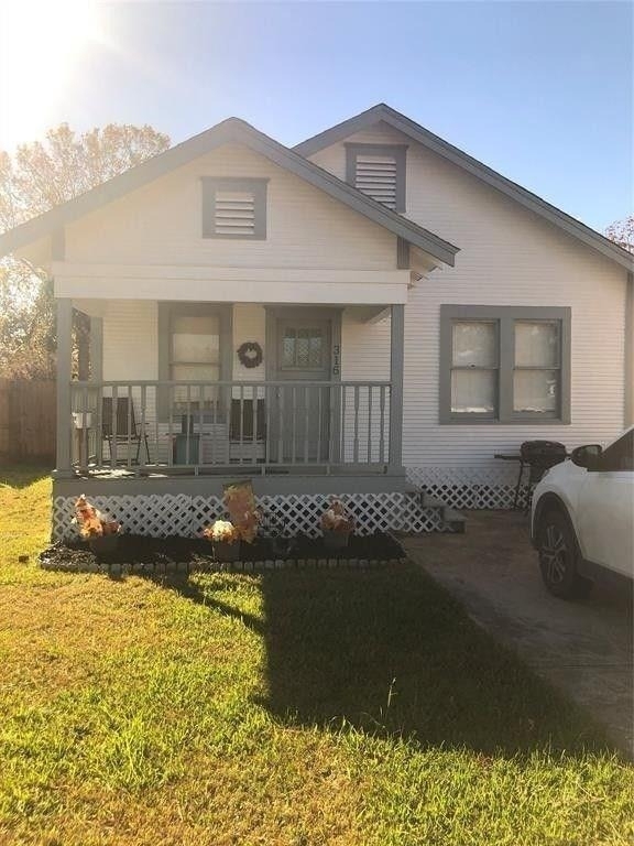 316 S Nugent Street - Photo 1