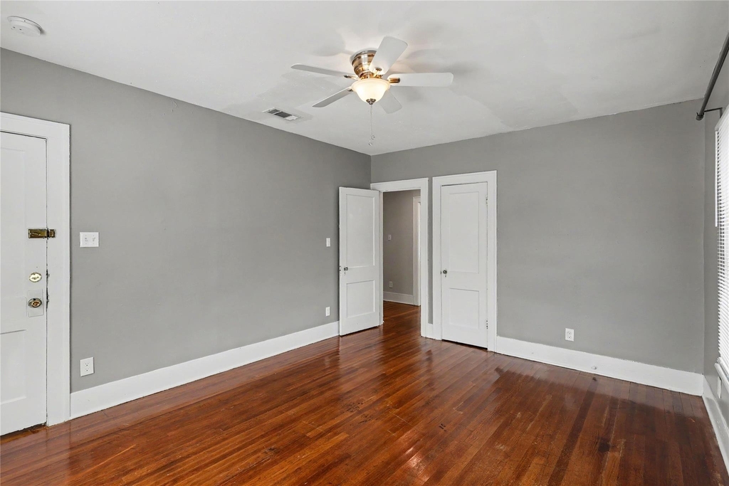 5121 Polk Street - Photo 2