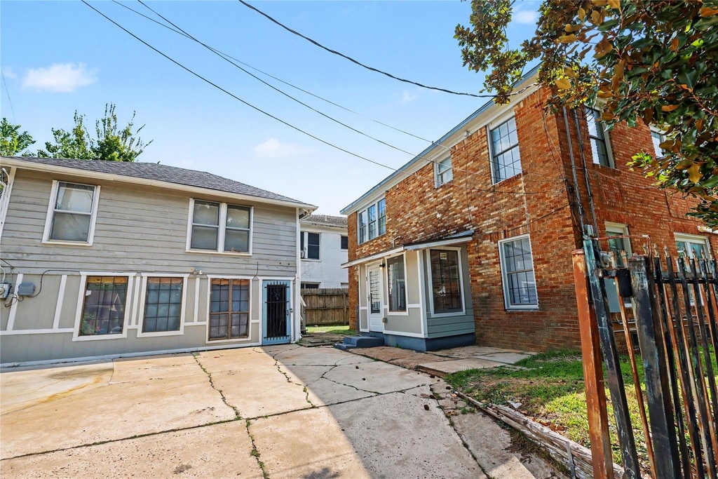 5121 Polk Street - Photo 18