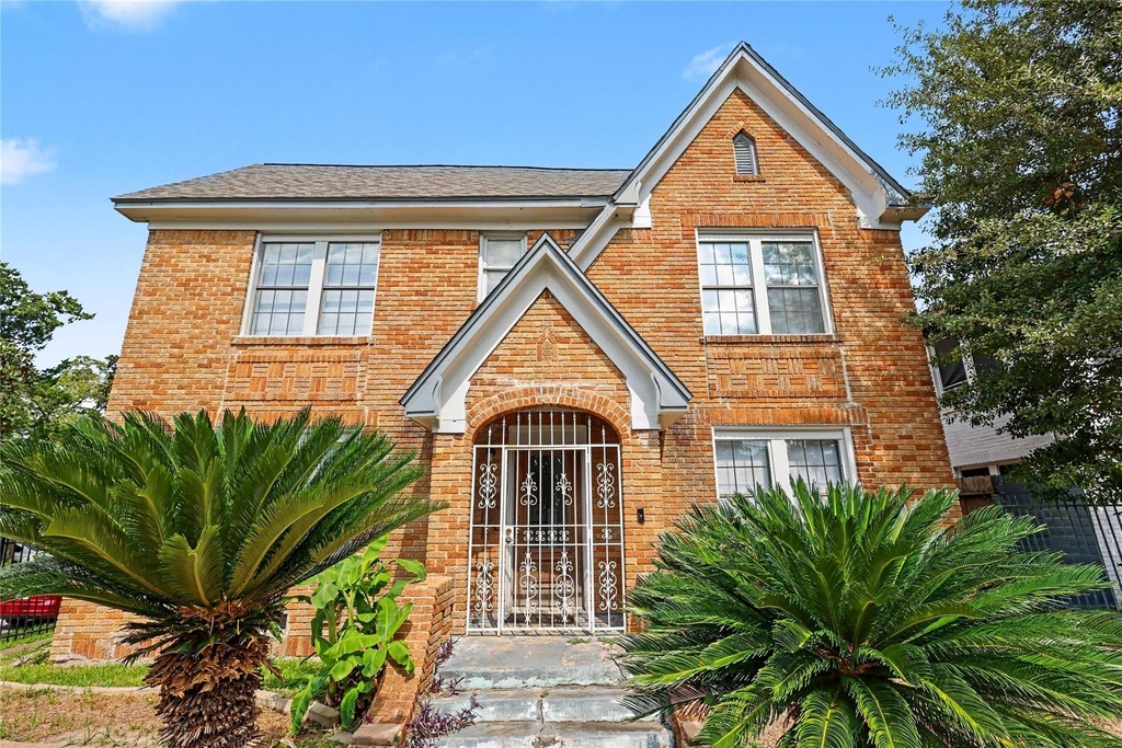 5121 Polk Street - Photo 1