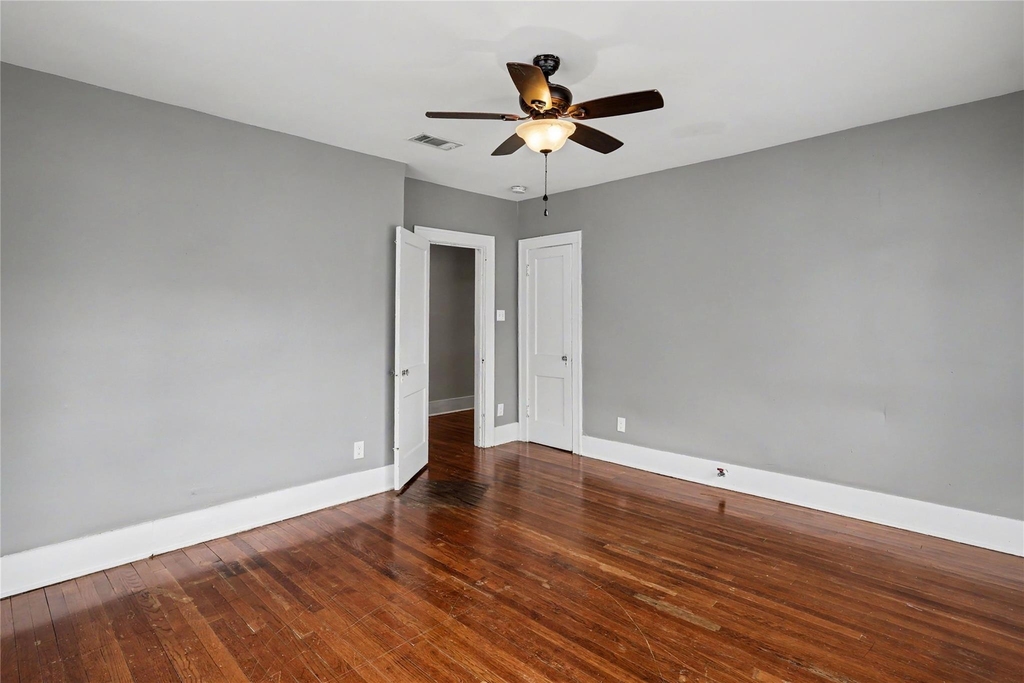 5121 Polk Street - Photo 14