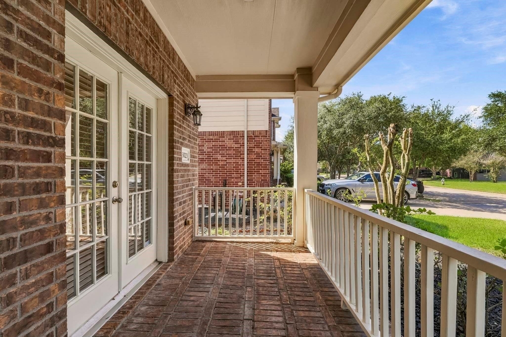 3023 London Lane - Photo 6