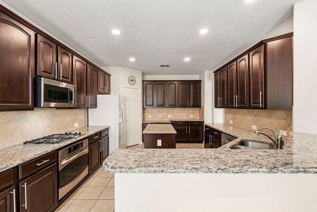 3023 London Lane - Photo 15