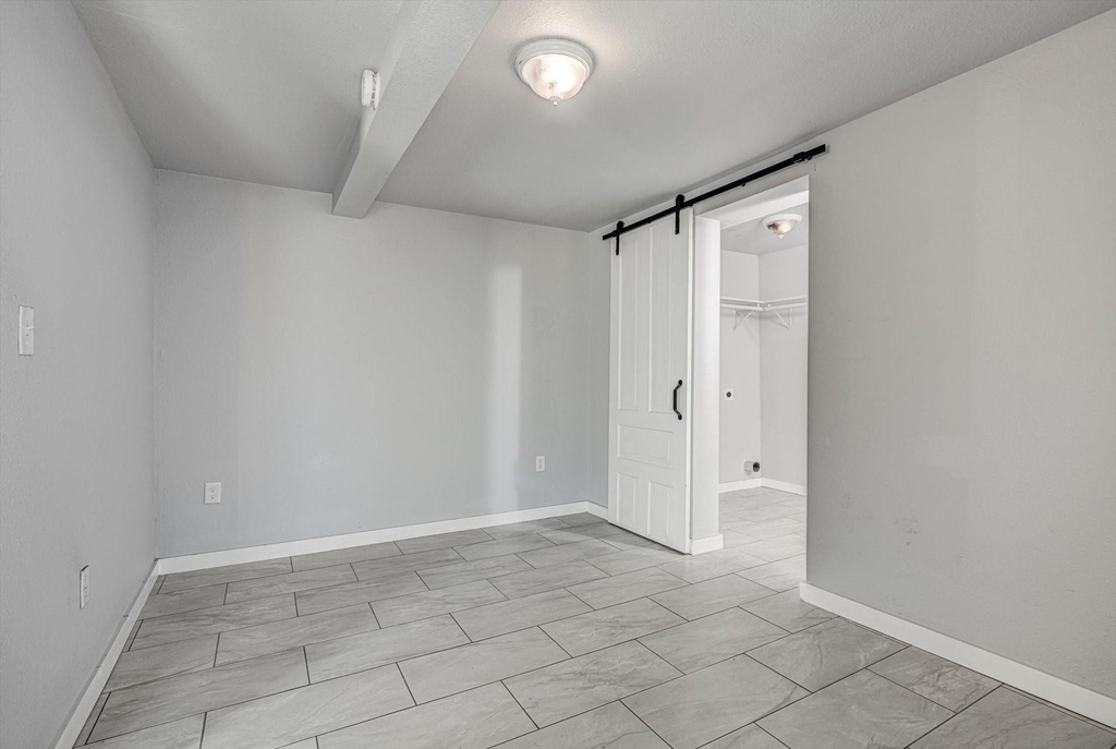 1708 19th St Street - Photo 9