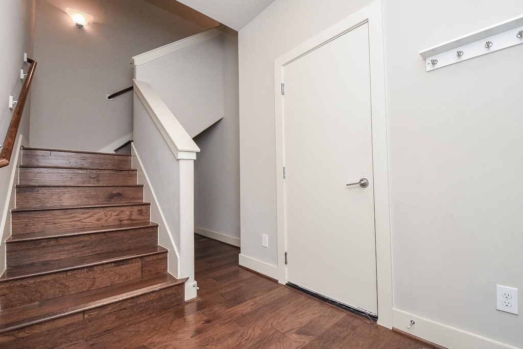 3315 Cline Street - Photo 4
