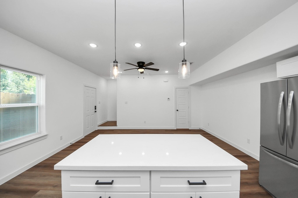 8021 Birmingham Street - Photo 6