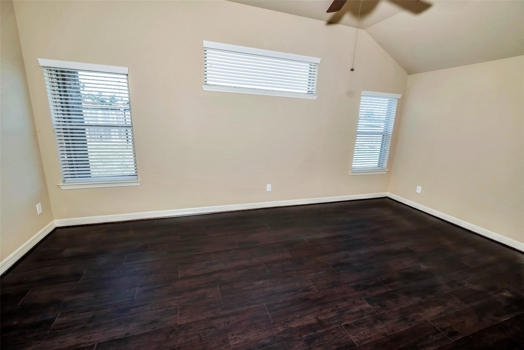3207 Gibbons Crest Lane - Photo 16