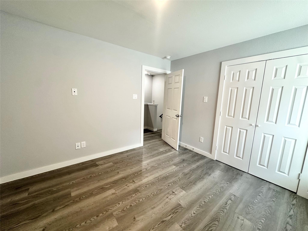 8215 Crestview Drive - Photo 24