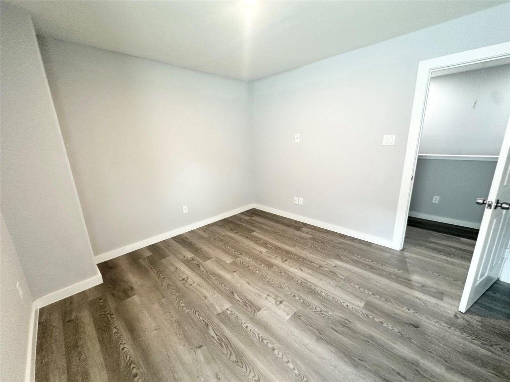 8215 Crestview Drive - Photo 25