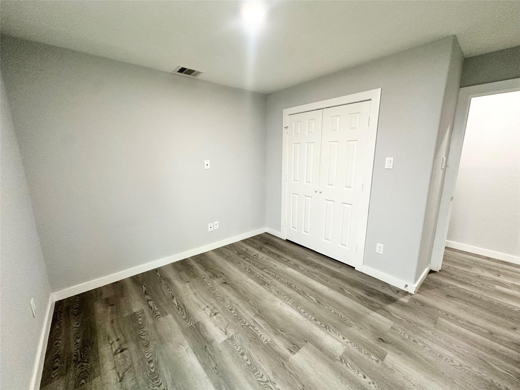 8215 Crestview Drive - Photo 7