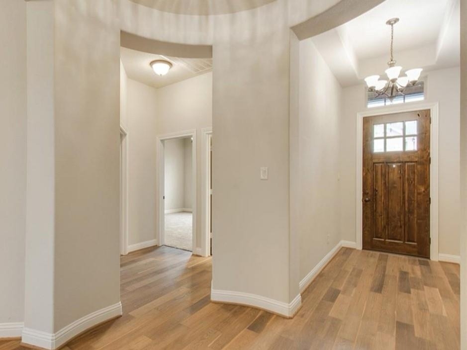 20427 Montecrest Circle - Photo 2