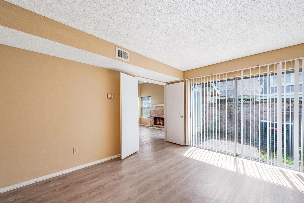 6315 Cattails Lane - Photo 16