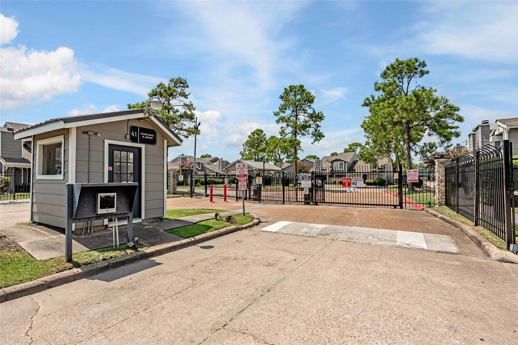 6315 Cattails Lane - Photo 29