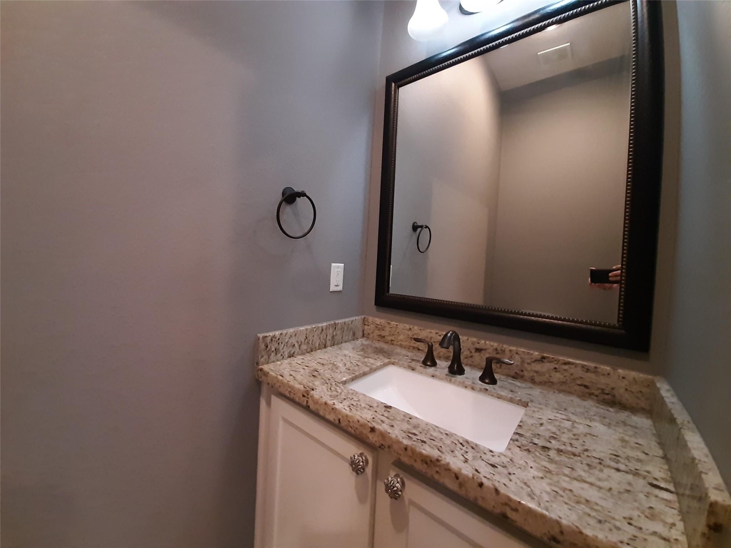 1520 Nashua Street - Photo 3