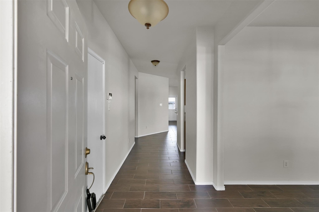 11510 Harbour Lake Court - Photo 3