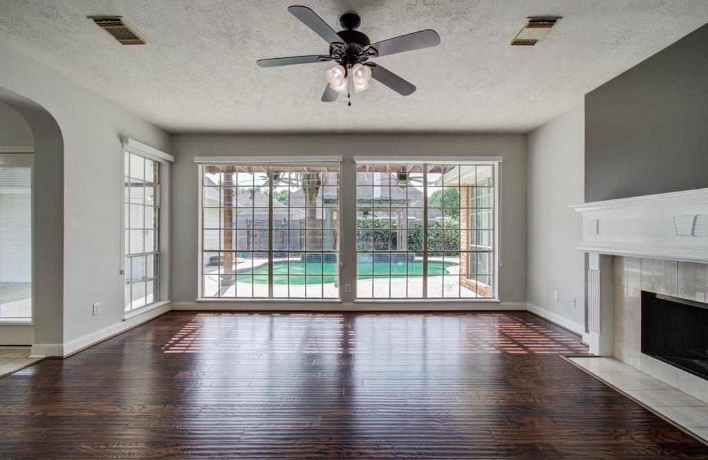 1311 Hopkins Park Drive - Photo 6