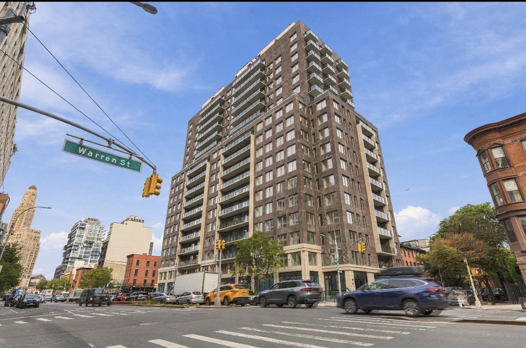 St Marks Pl. NEW LUXURY BROOKLYN RENTALS | Studios–3BR | Fitness, Coworking & Private Outdoor Space. - Photo 10