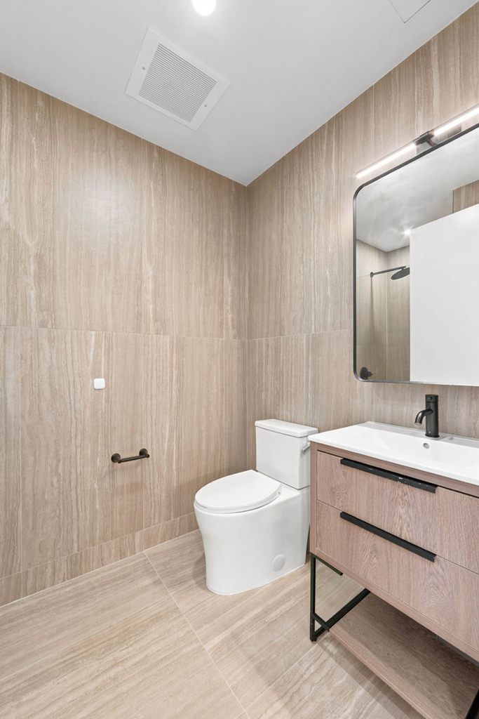 St Marks Pl. NEW LUXURY BROOKLYN RENTALS | Studios–3BR | Fitness, Coworking & Private Outdoor Space. - Photo 0