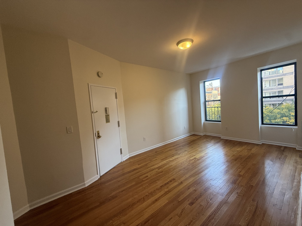 1631 2nd Avenue - Photo 12