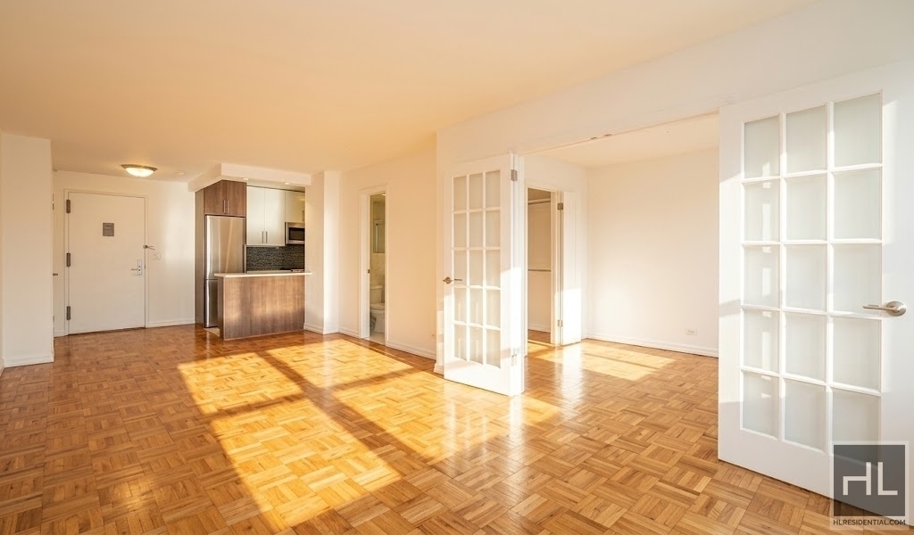 West 58th Street - Photo 3