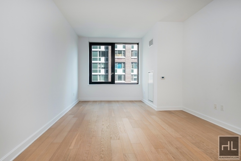West End Avenue - Photo 2