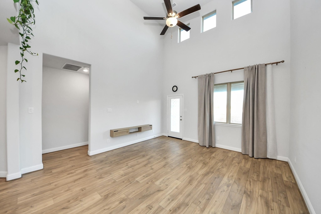 4251 Colony Lane - Photo 22