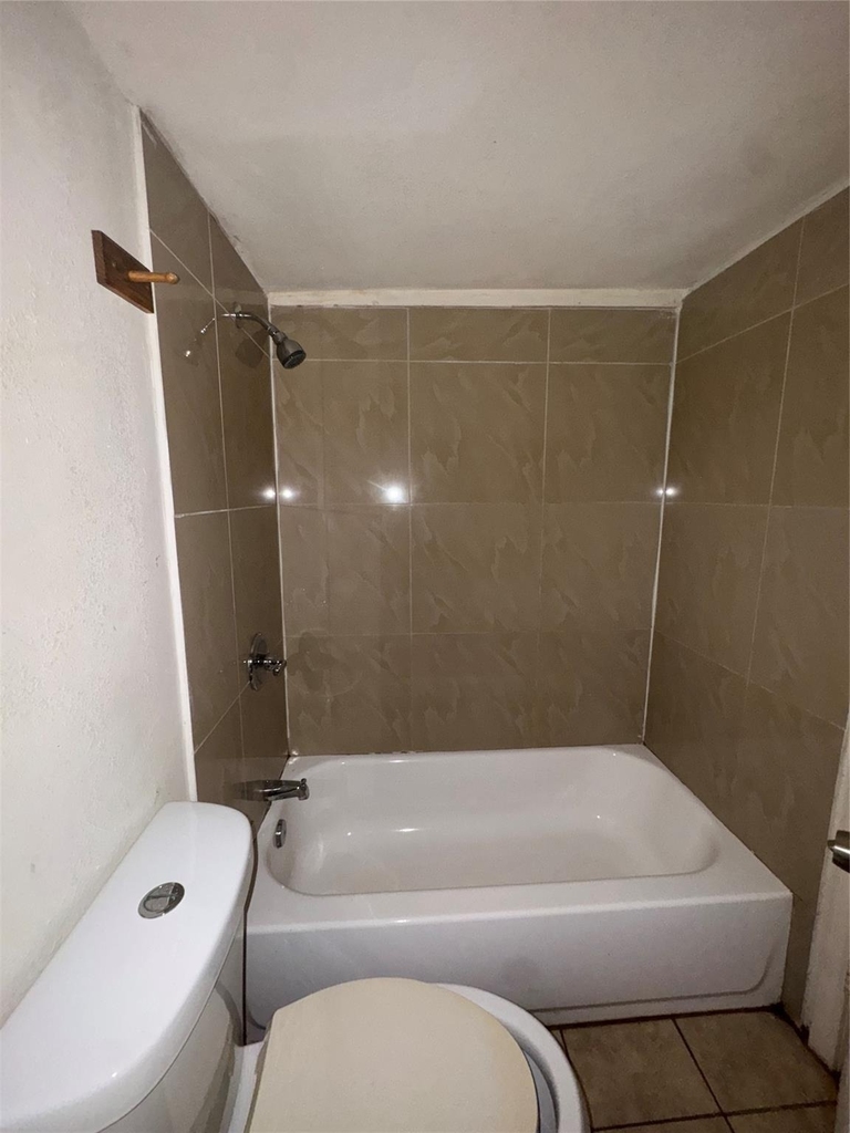 2501 Truxillo Street - Photo 3