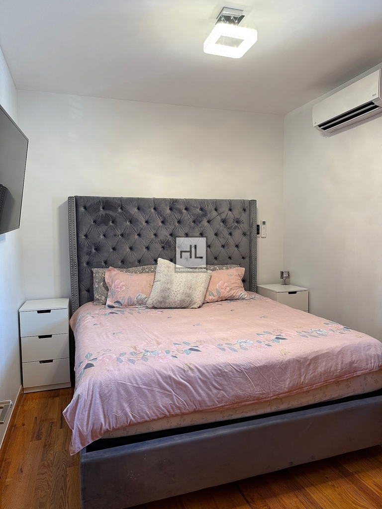 East 51 Street - Photo 20