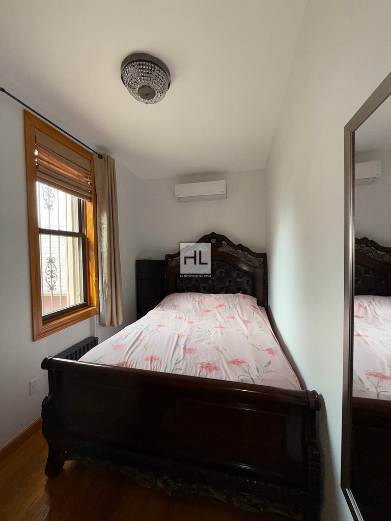 East 51 Street - Photo 24