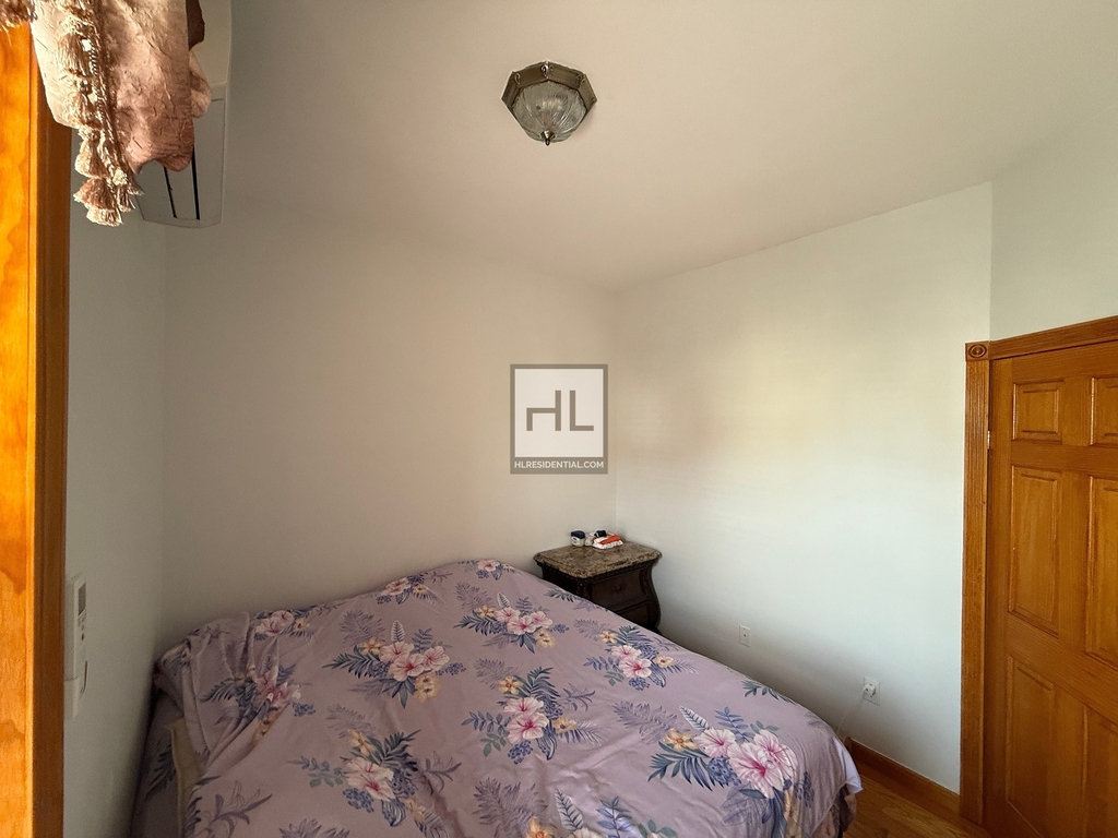 East 51 Street - Photo 27