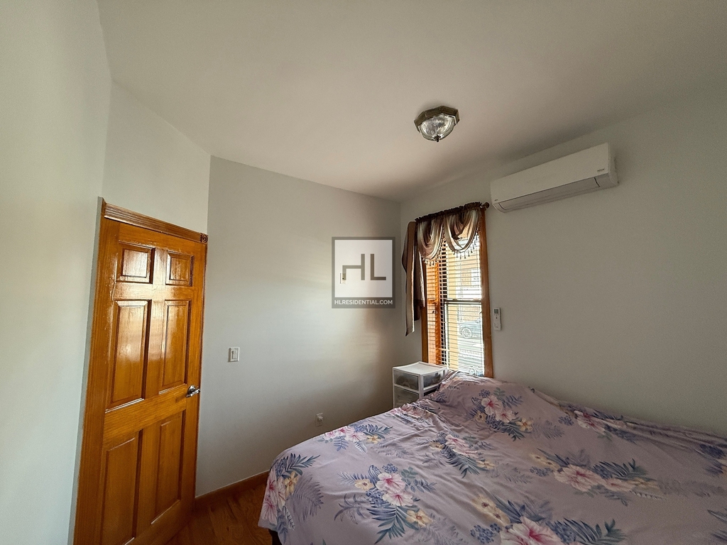 East 51 Street - Photo 28