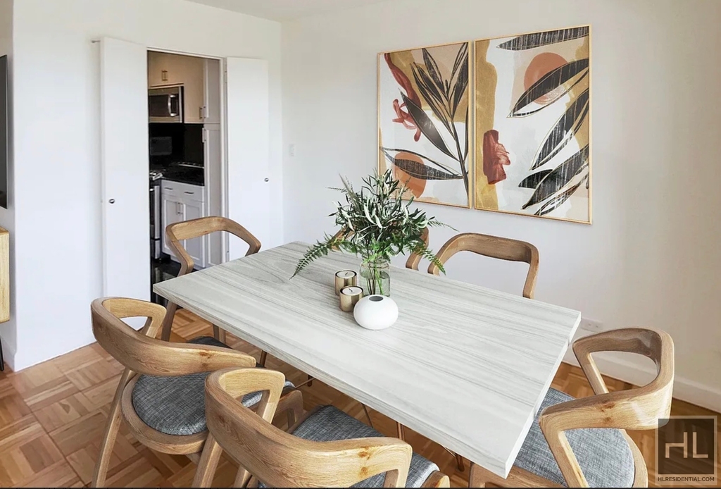 East 77th Street - Photo 2