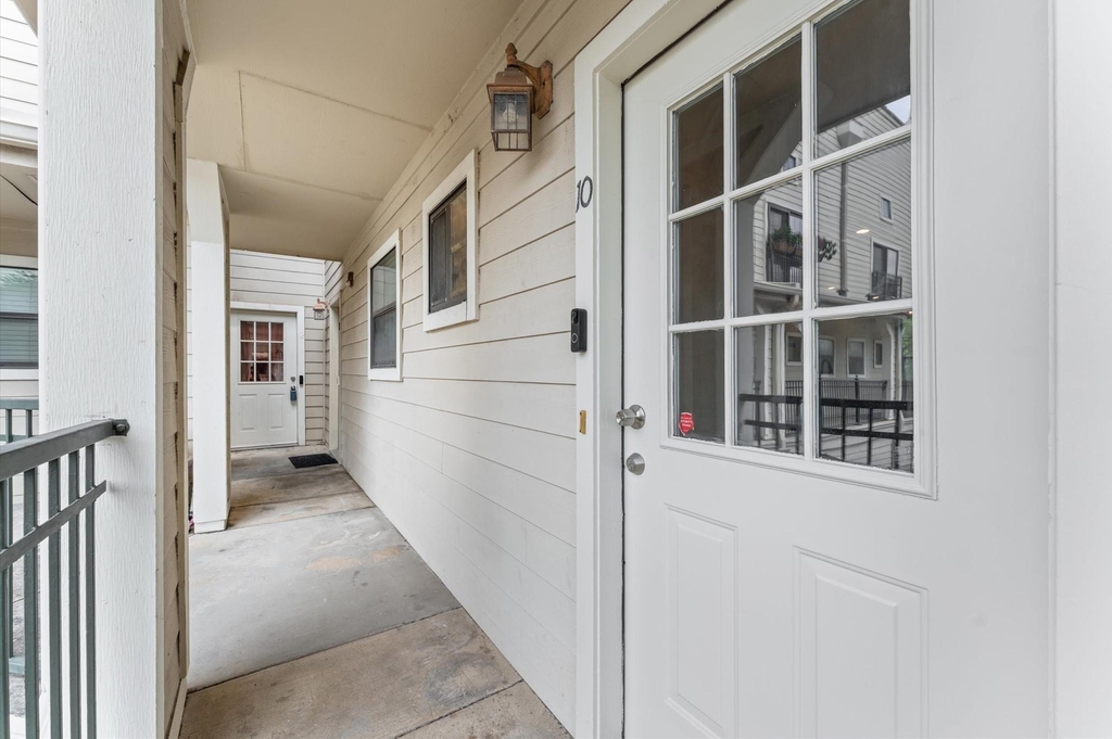 1602 Elgin Street - Photo 17