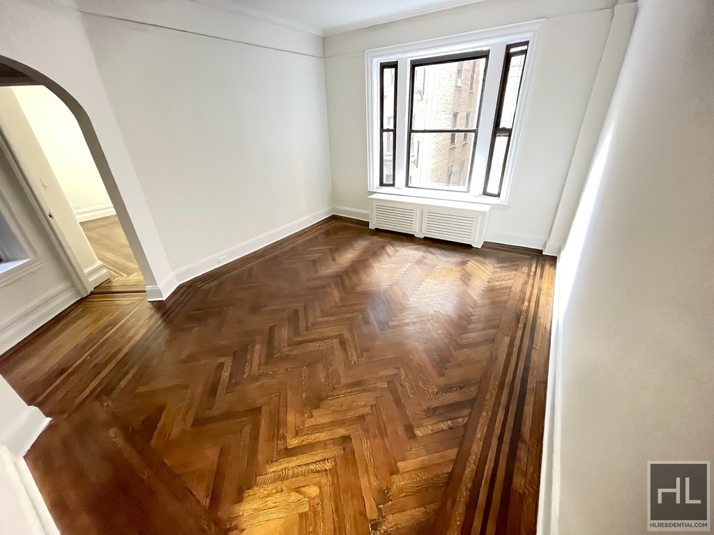 West 72 Street - Photo 2