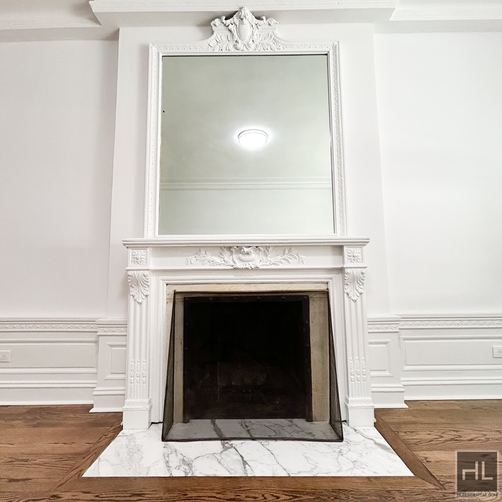 West 58th Street - Photo 1