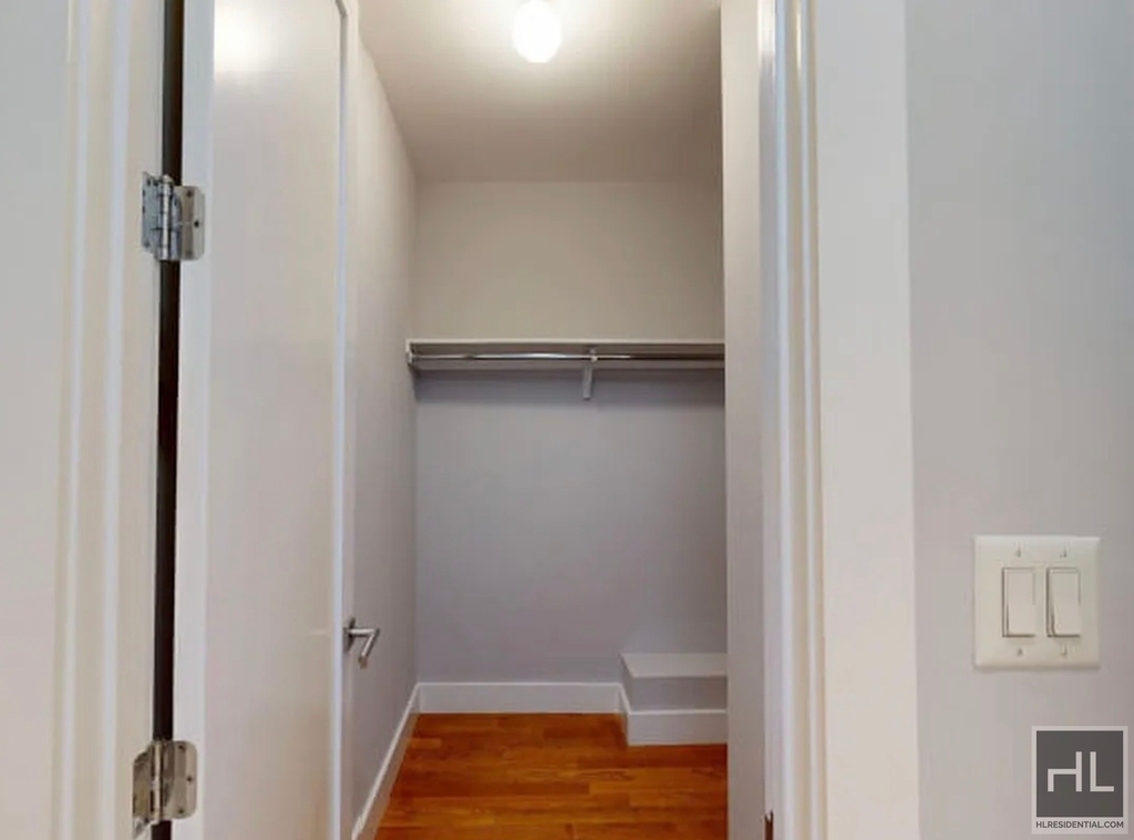 West 110th Street - Photo 8