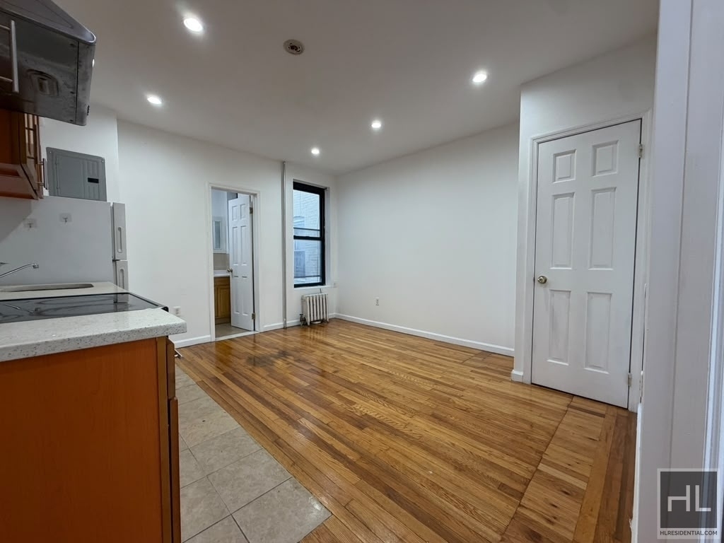 Madison Street - Photo 10